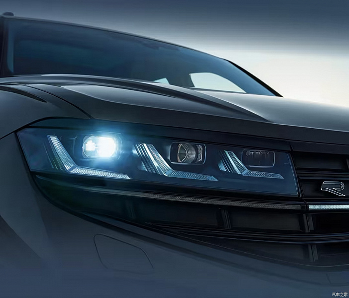 Volkswagen Touareg на покой не собирается. В Китае стартовали продажи Volkswagen Touareg Edge Edition &mdash; с антихромом и за 650 тыс. юаней (94 тыс. долларов)